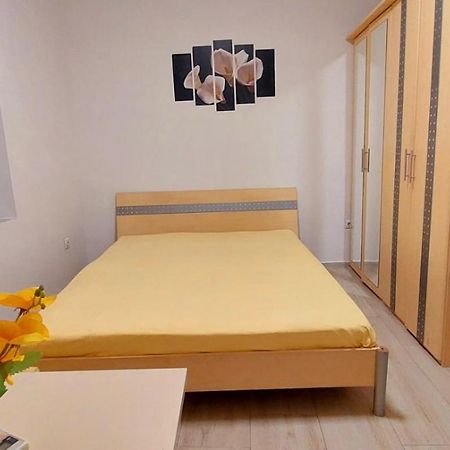 Amore 2- New Apartment In Top Center Varna Exterior photo